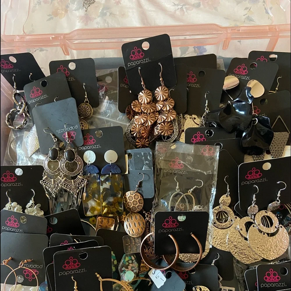 Jewelry - Picture 2 of 13